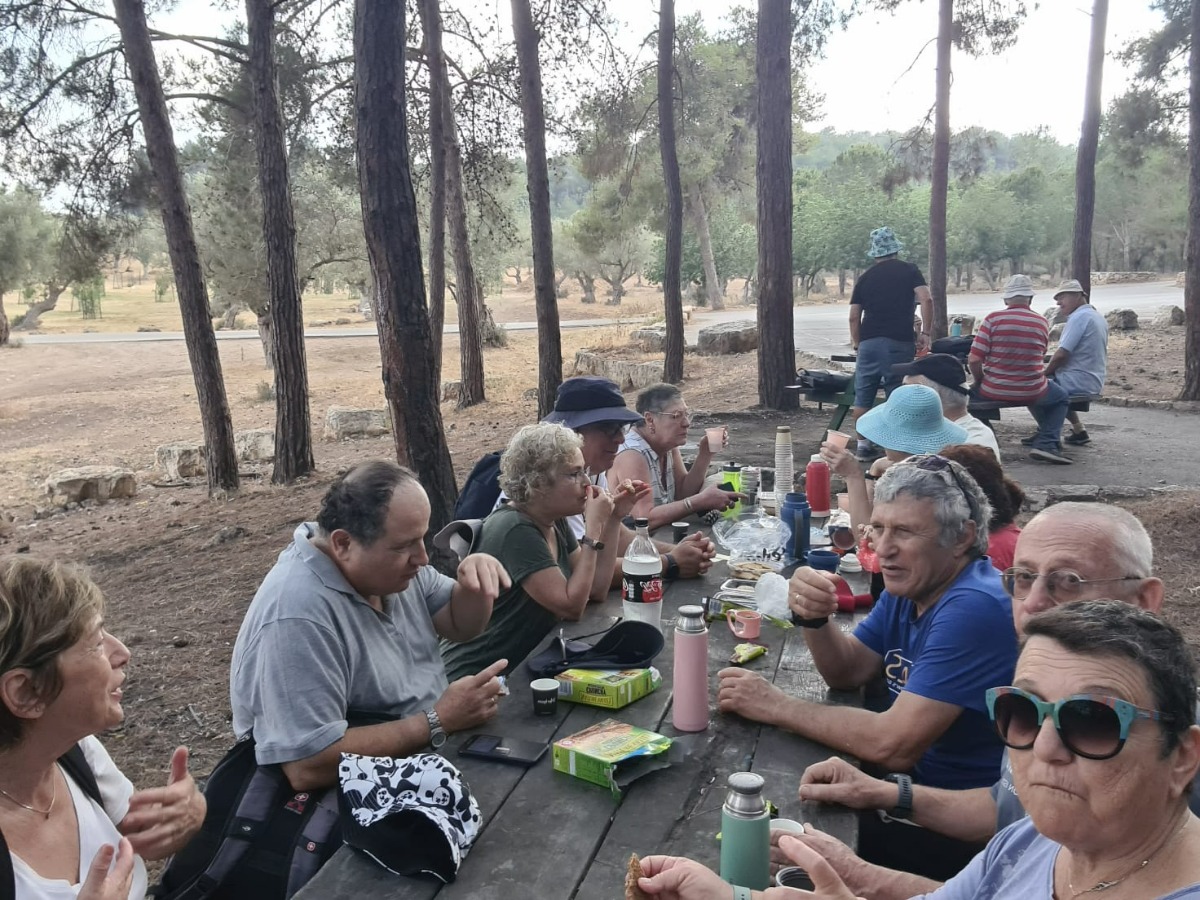 מפגש...חיבורים