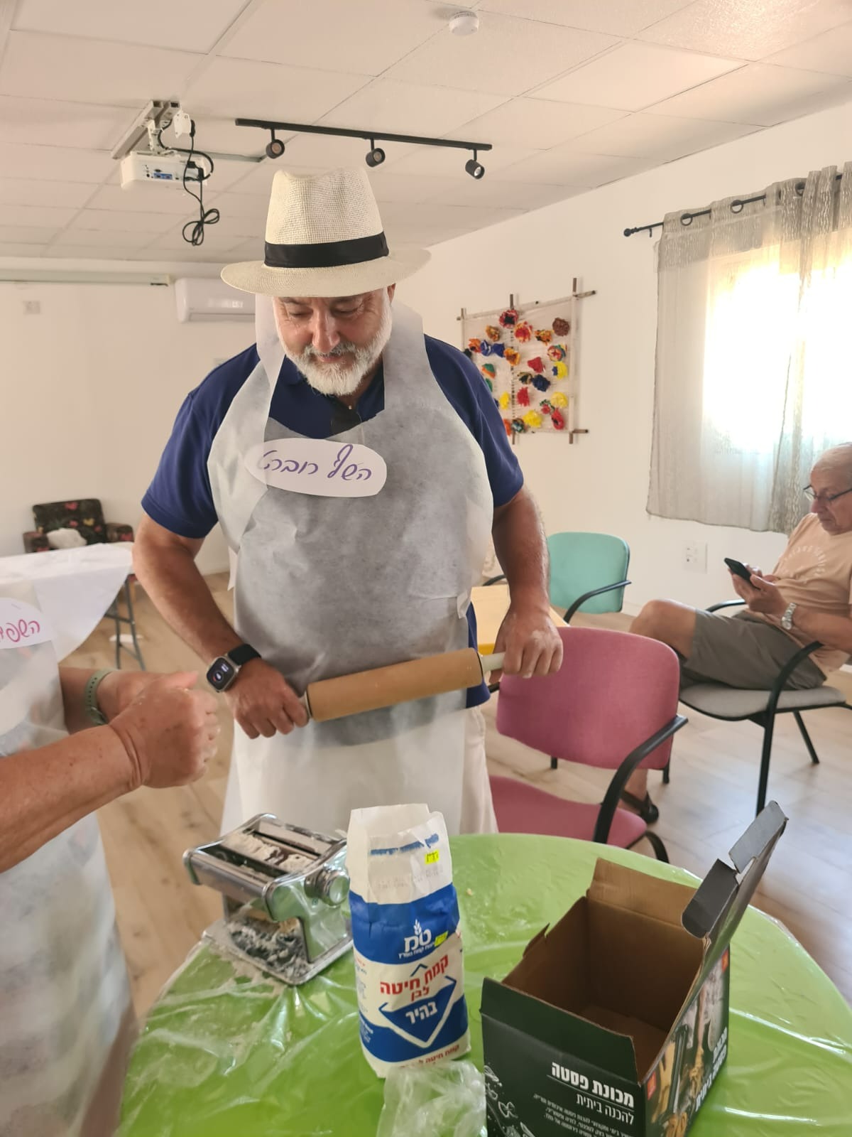 רוברט אומר שגם נקבה זה שף...
